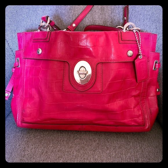 COACH Satchel Tote - Fuchsia croc - Picture 1 of 8